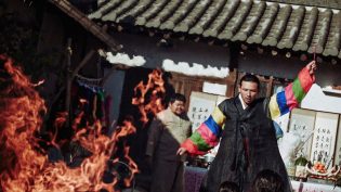 哭声 photo