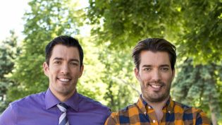Property Brothers: Buying and Selling photo