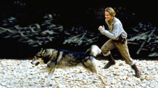 White Fang 2: Myth of the White Wolf photo