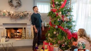 Karen Kingsbury's Maggie's Christmas Miracle photo