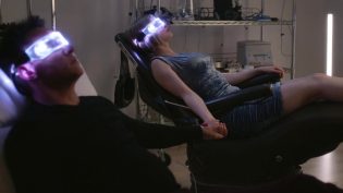仿生贤妻 photo