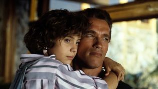 独闯龙潭 photo