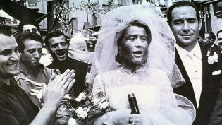 原始女人 photo