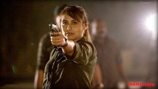 浴火巾帼 photo