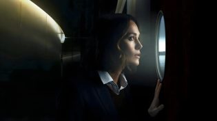 10号舱里的女人 photo