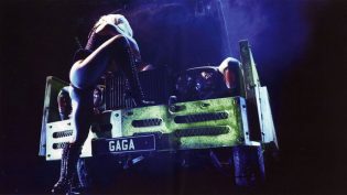 Lady Gaga：恶魔舞会巡演之麦迪逊公园广场演唱会 photo