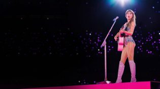 泰勒·斯威夫特：时代巡回演唱会 photo