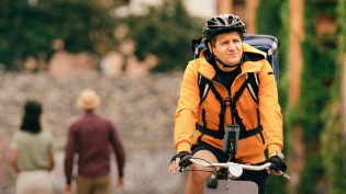 虚拟人生上路中 photo