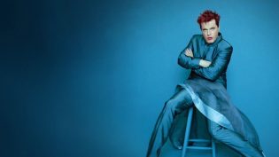 Eddie Izzard: Dress to Kill photo