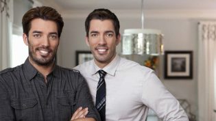 Property Brothers: Buying and Selling photo