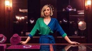 琼 photo