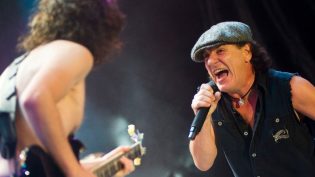 AC/DC:  River Plate现场演出 photo