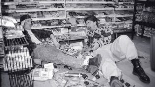 疯狂店员 photo