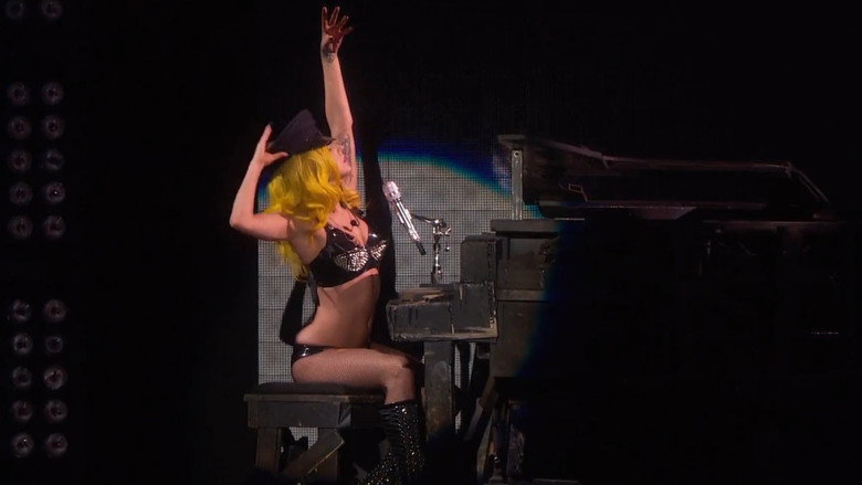 Lady Gaga：恶魔舞会巡演之麦迪逊公园广场演唱会 photo