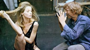 放大 photo