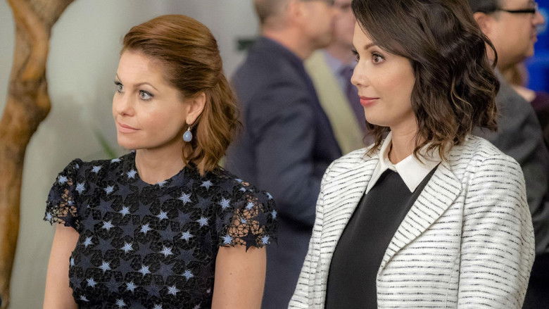 Reap What You Sew: An Aurora Teagarden Mystery photo