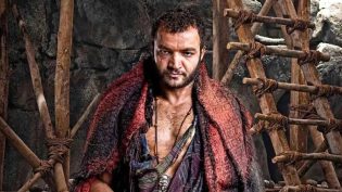 斯巴达克斯：亚述家族 photo